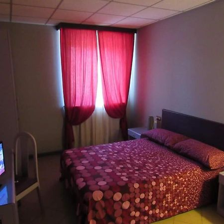 B&B The Sun Swimming & Pool Turin Ngoại thất bức ảnh