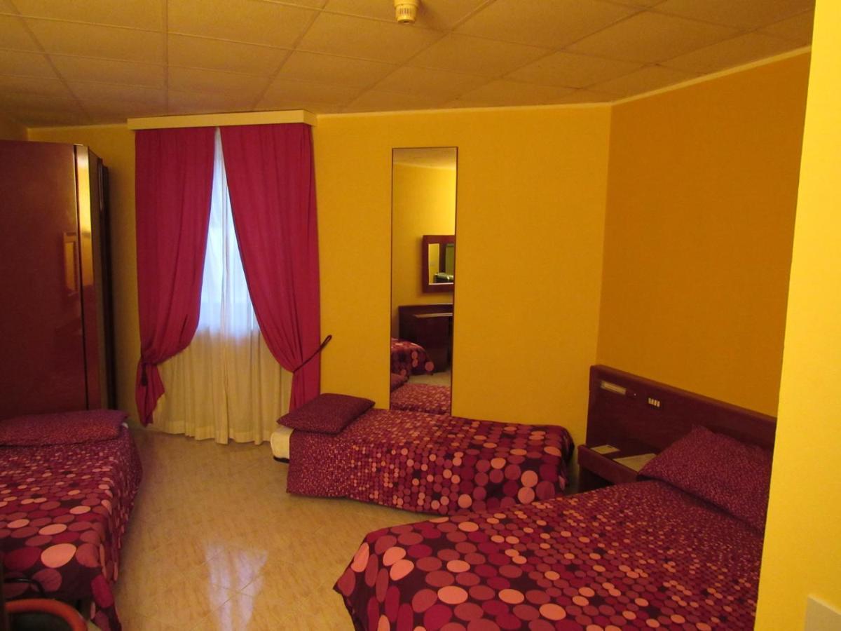 B&B The Sun Swimming & Pool Turin Ngoại thất bức ảnh
