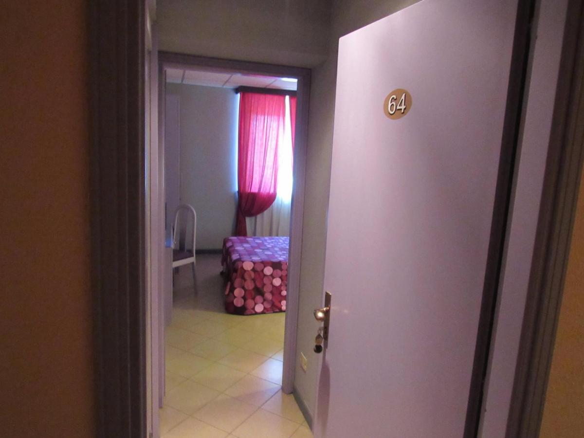 B&B The Sun Swimming & Pool Turin Ngoại thất bức ảnh