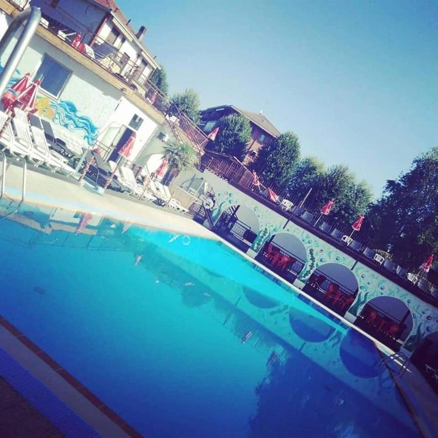 B&B The Sun Swimming & Pool Turin Ngoại thất bức ảnh